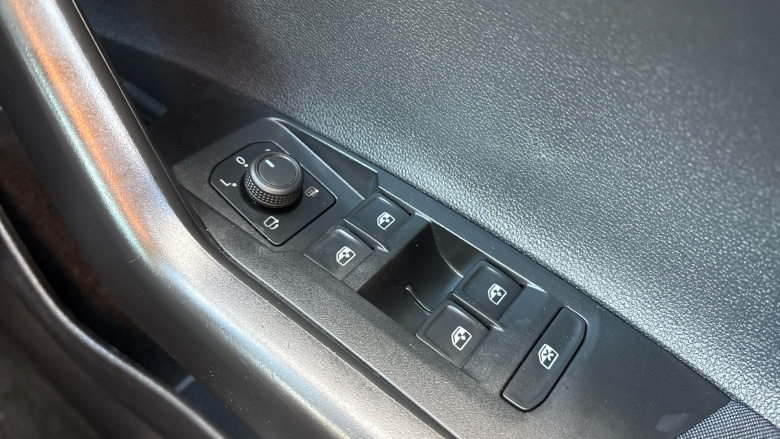 Volkswagen Polo 1.0 Life 5dr Petrol Hatchback